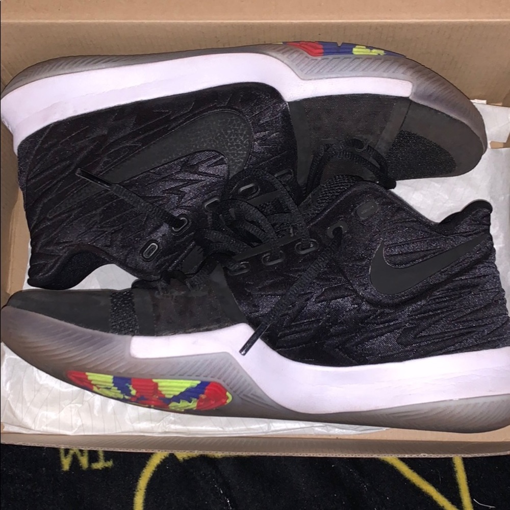 Kyrie 3